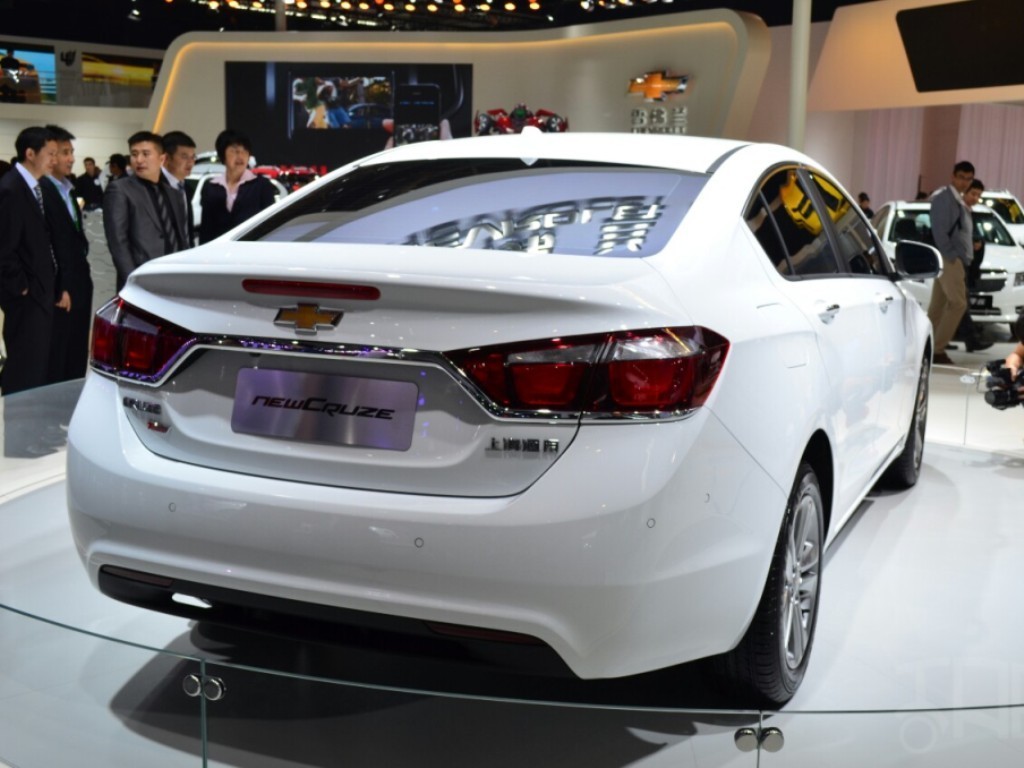 CHEVROLET NEW CRUZE, foto 3