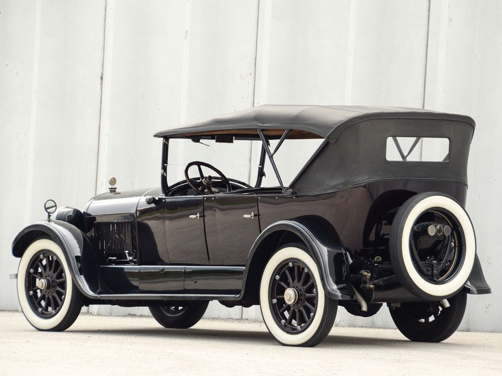 CADILLAC V-63 TOURING, foto 2