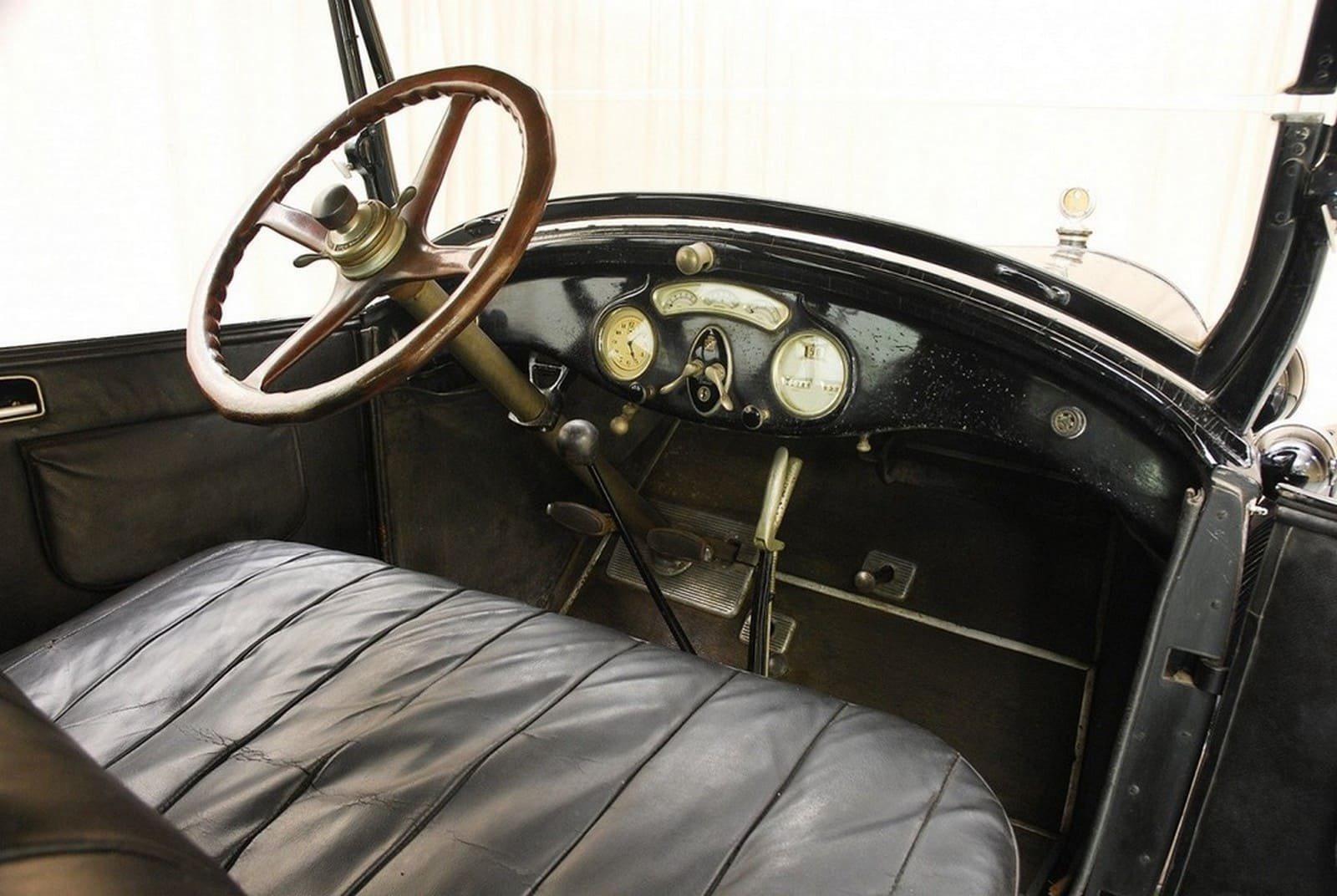 CADILLAC V-63 TOURING, foto 20