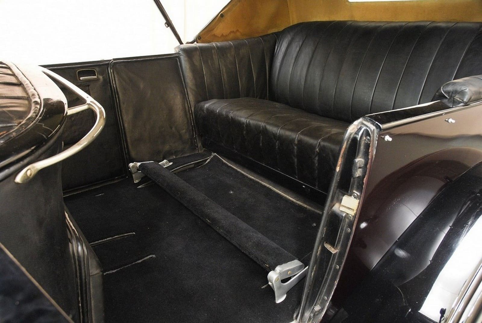 CADILLAC V-63 TOURING, foto 24