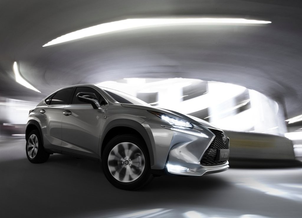 LEXUS NX, foto 21