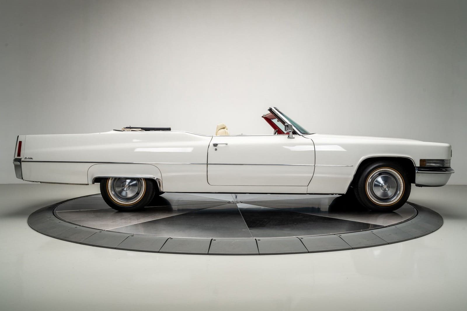 CADILLAC COUPE DEVILLE CONVERTIBLE, foto 13