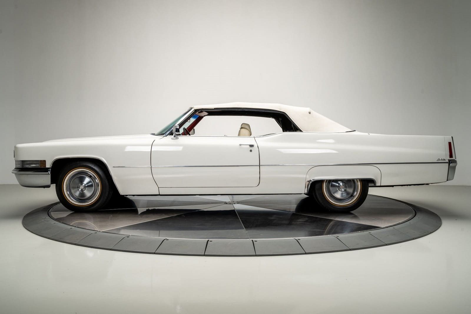 CADILLAC COUPE DEVILLE CONVERTIBLE, foto 15