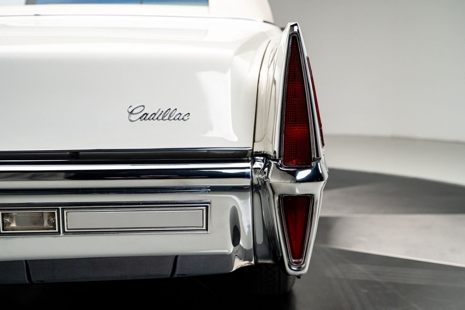 CADILLAC COUPE DEVILLE CONVERTIBLE, foto 24