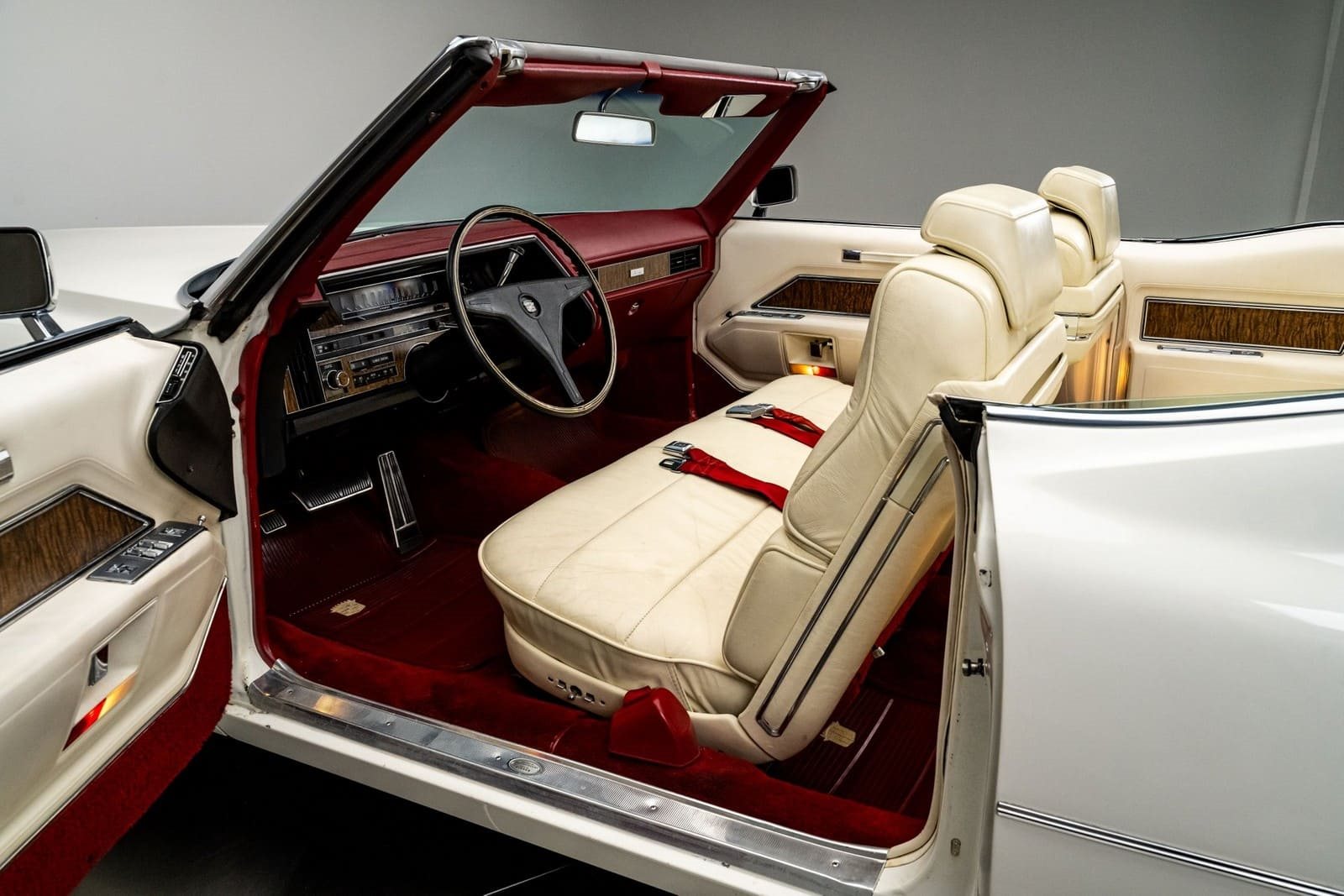 CADILLAC COUPE DEVILLE CONVERTIBLE, foto 39