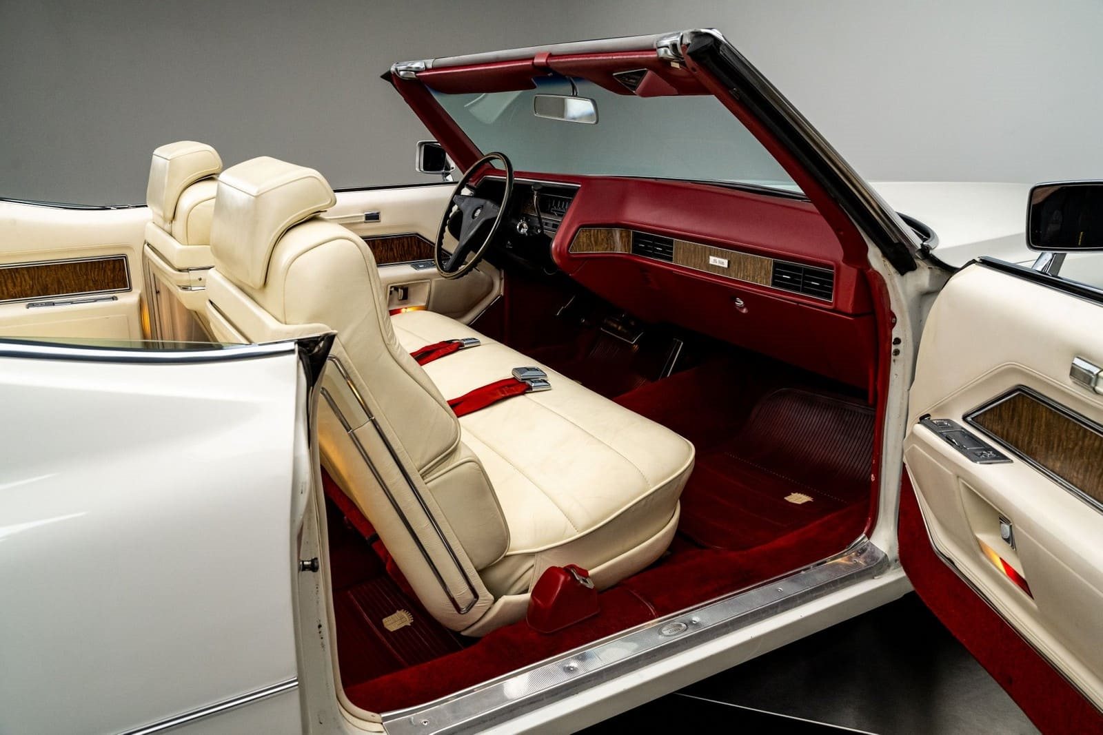 CADILLAC COUPE DEVILLE CONVERTIBLE, foto 56