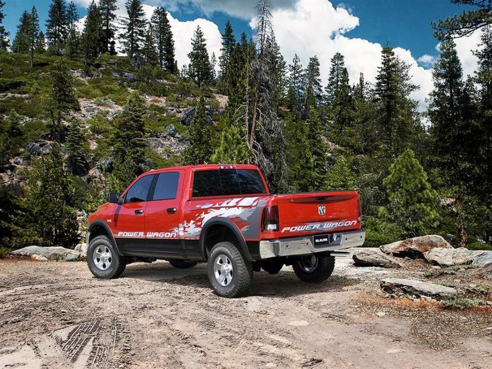 2014 - RAM POWER WAGON, foto 2