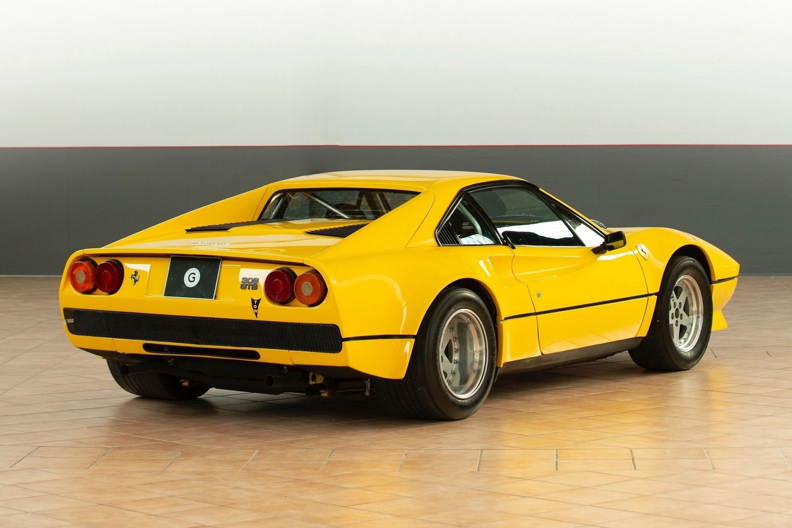 FERRARI F308 GTB VETRORESINA GIALLO MODENA, foto 6