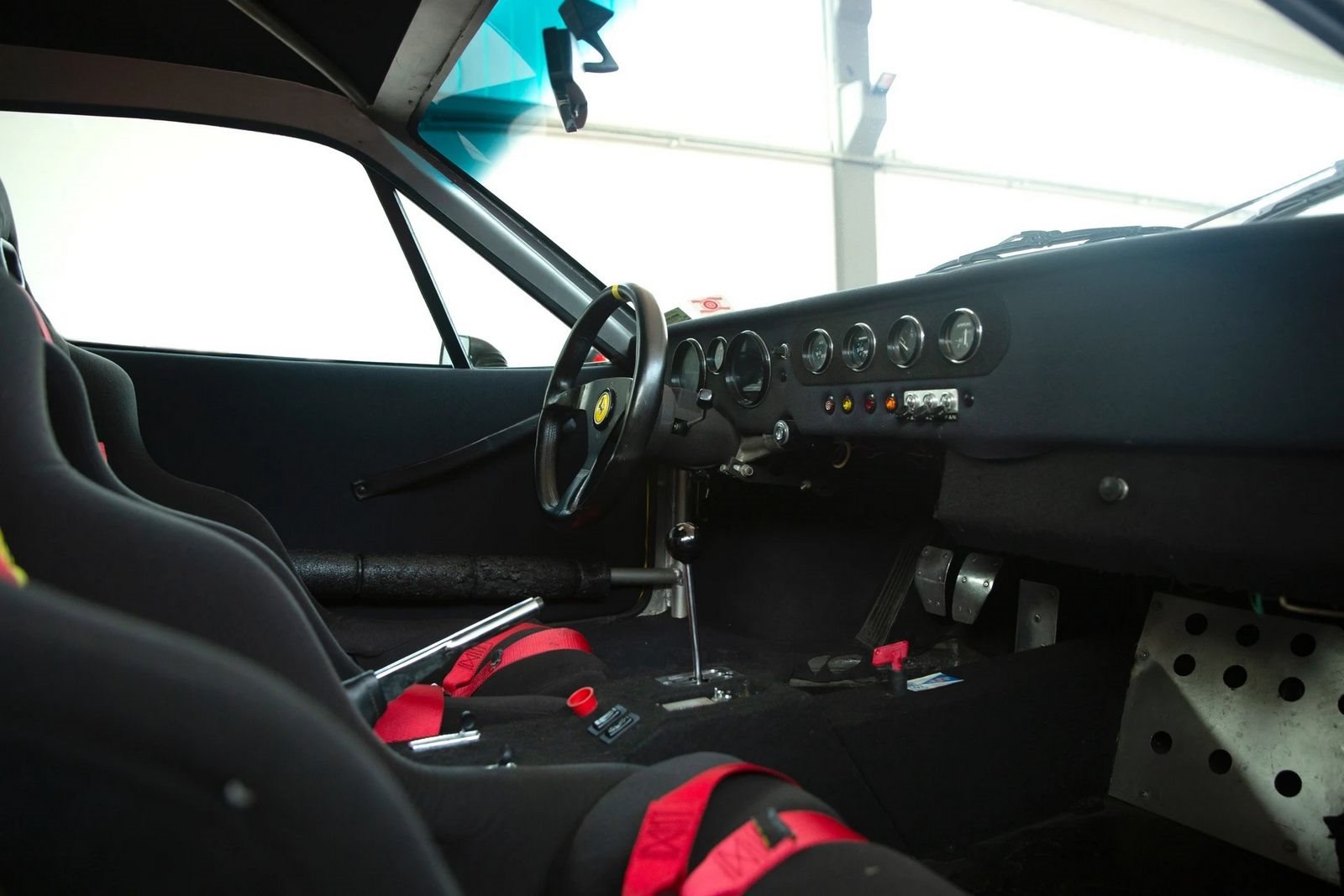 FERRARI F308 GTB VETRORESINA GIALLO MODENA, foto 9