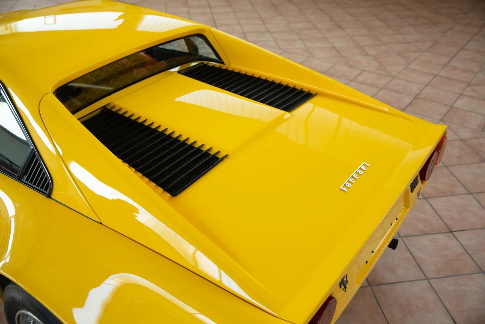 FERRARI F308 GTB VETRORESINA GIALLO MODENA, foto 19