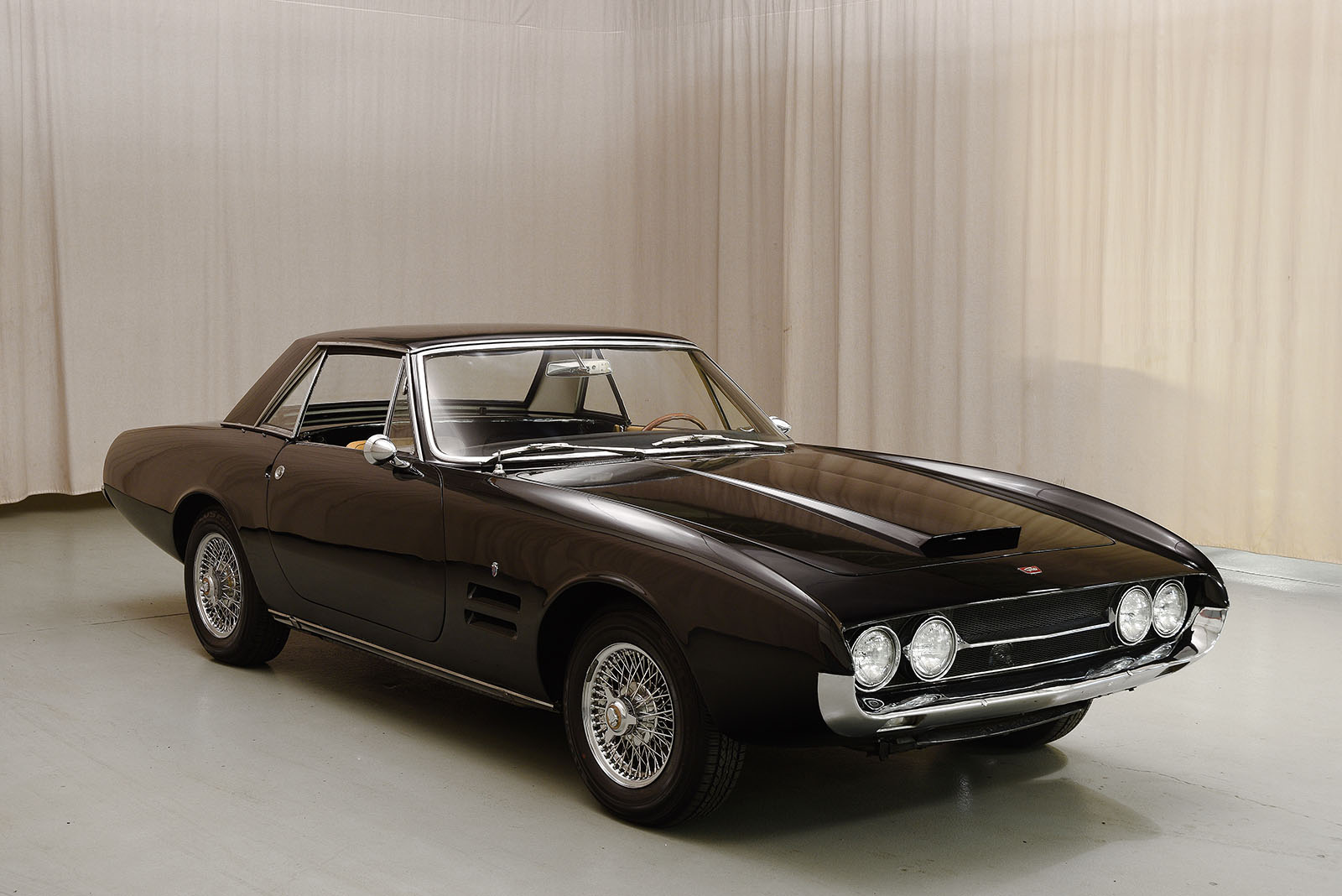 GHIA 450 SS BLACK, foto 2