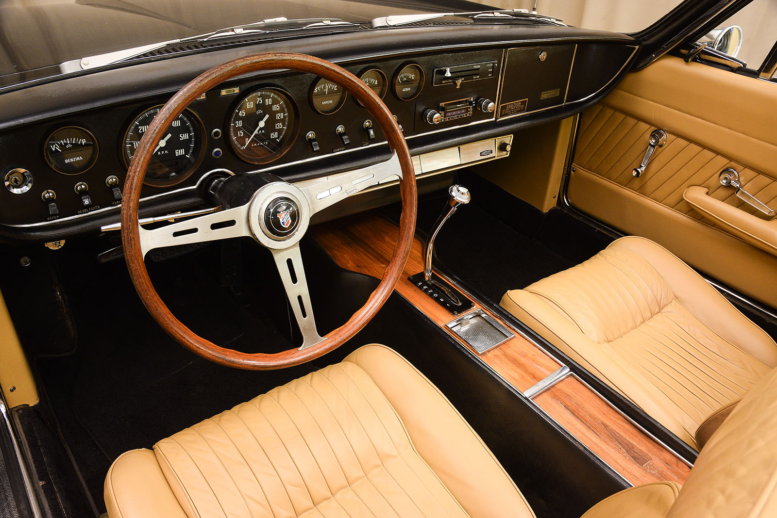 GHIA 450 SS BLACK, foto 7