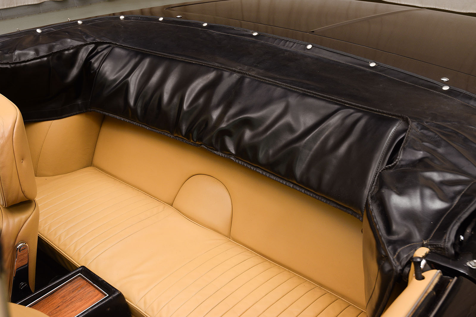 GHIA 450 SS BLACK, foto 13