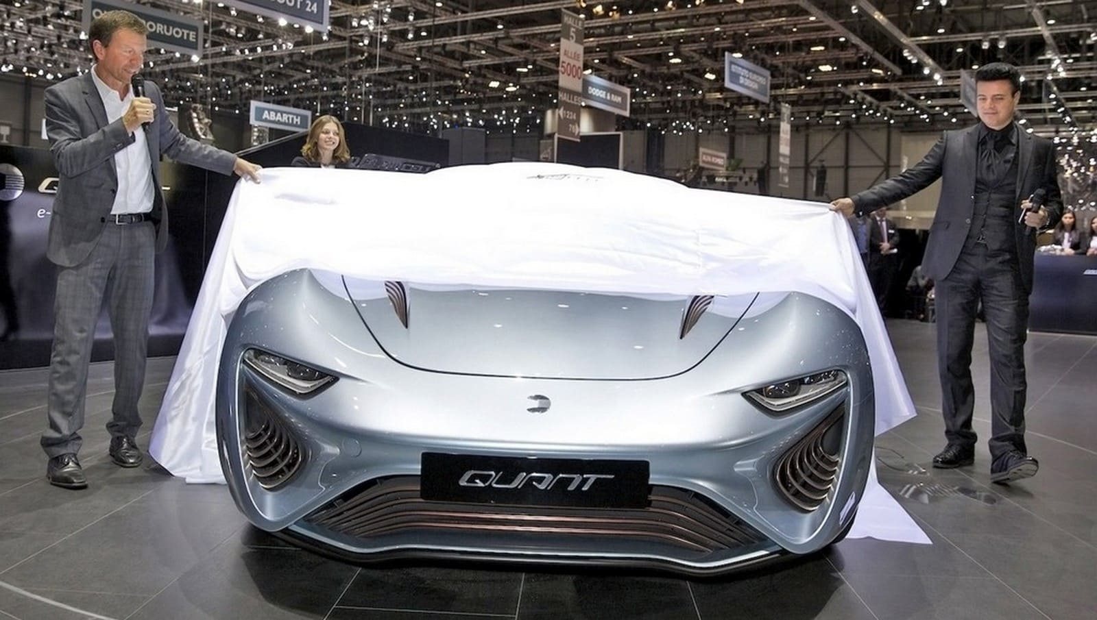NANOFLOWCELL QUANT e-SPORTLIMOUSINE, foto 15