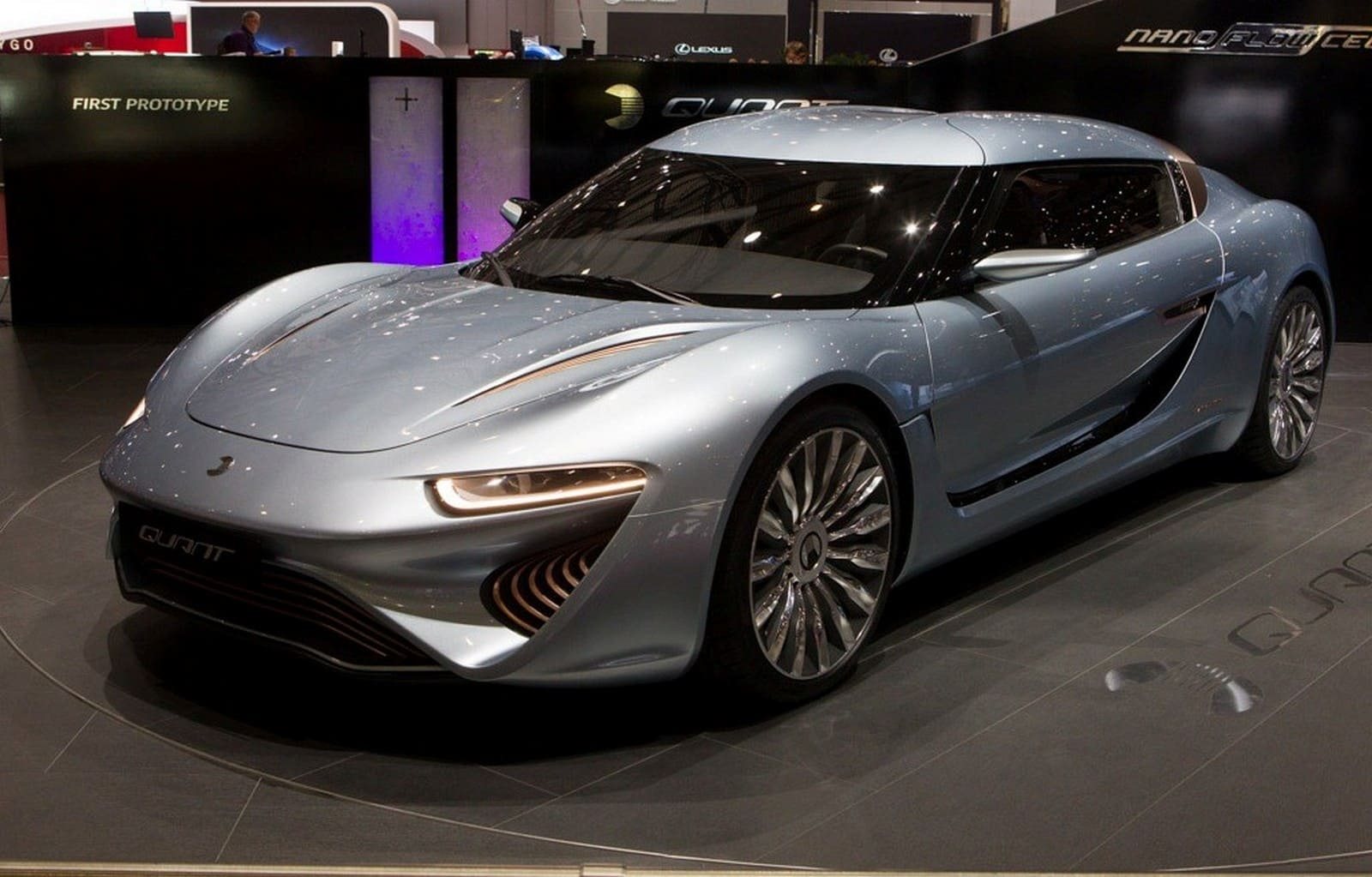 NANOFLOWCELL QUANT e-SPORTLIMOUSINE, foto 20