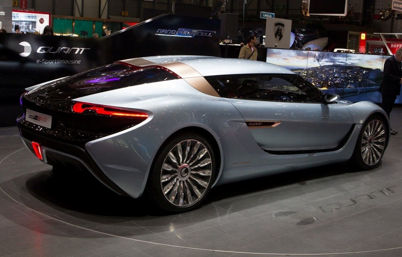 NANOFLOWCELL QUANT e-SPORTLIMOUSINE, foto 26