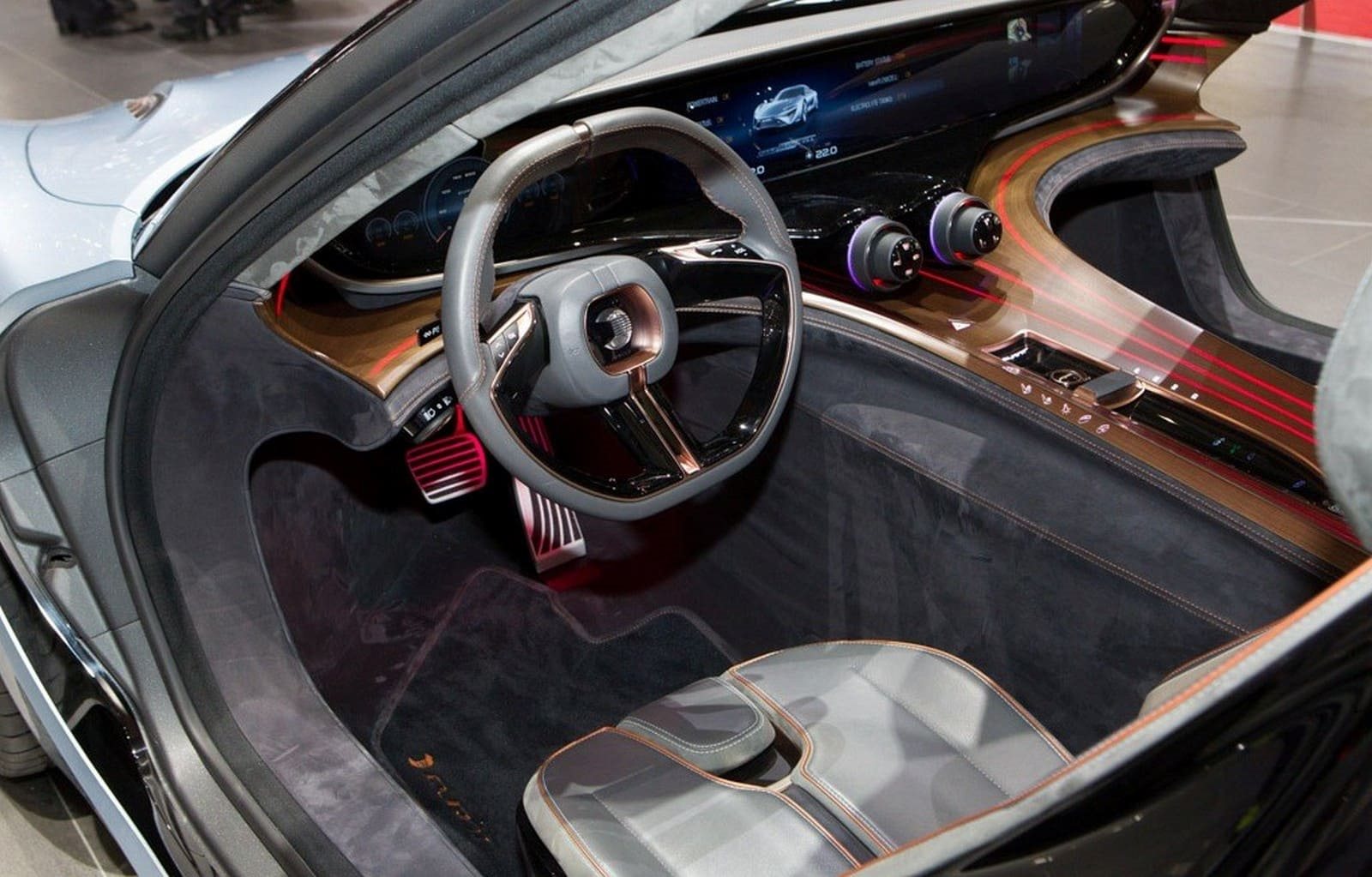 NANOFLOWCELL QUANT e-SPORTLIMOUSINE, foto 29