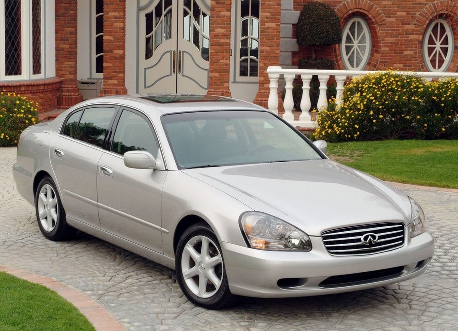 2002 - INFINITI Q45, foto 1