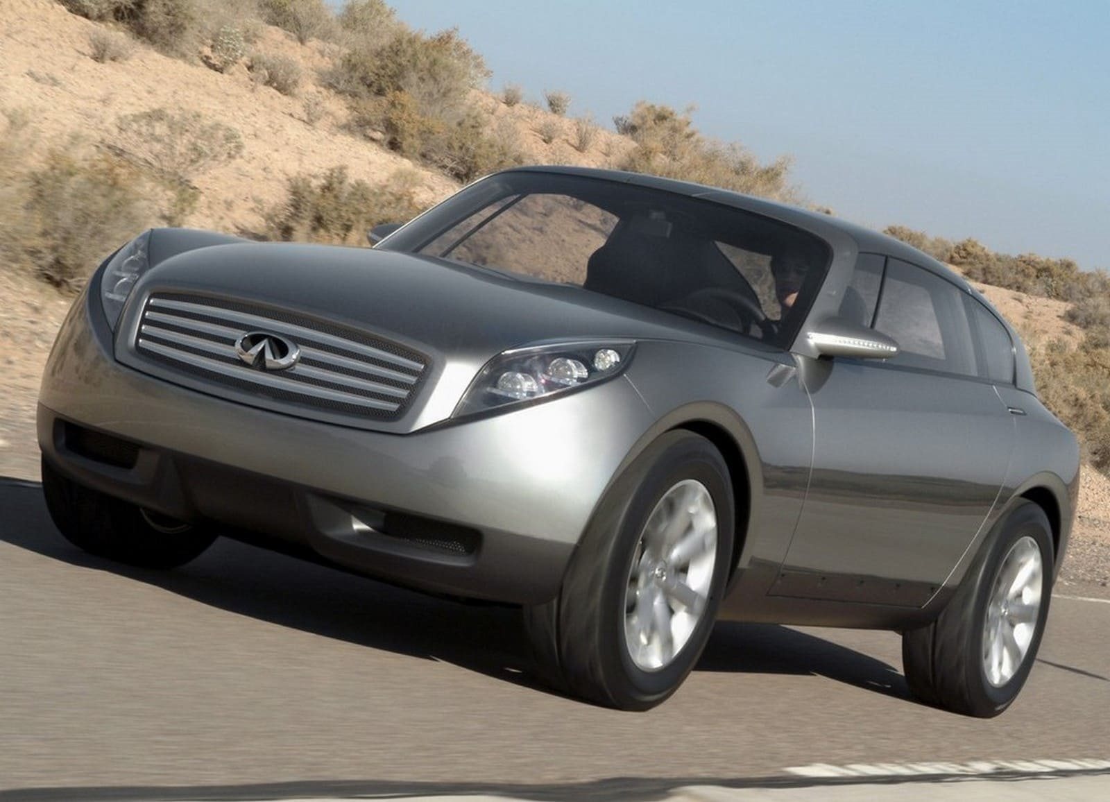 2003 - INFINITI TRIANT CONCEPT, foto 3