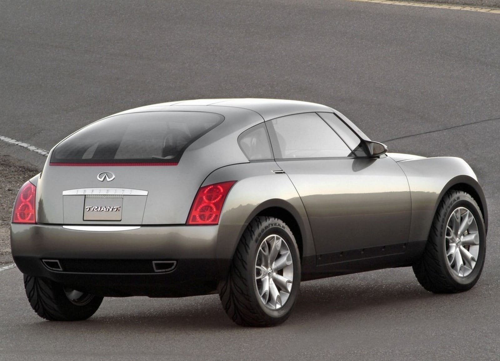 2003 - INFINITI TRIANT CONCEPT, foto 11
