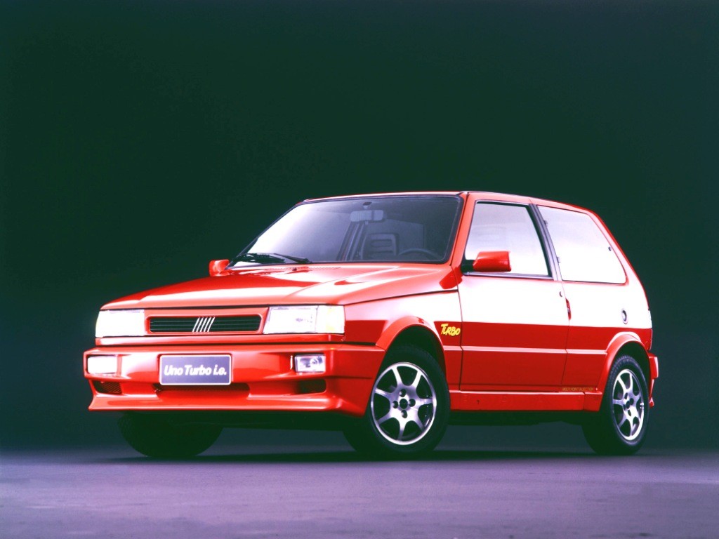 FIAT UNO TURBO, foto 1