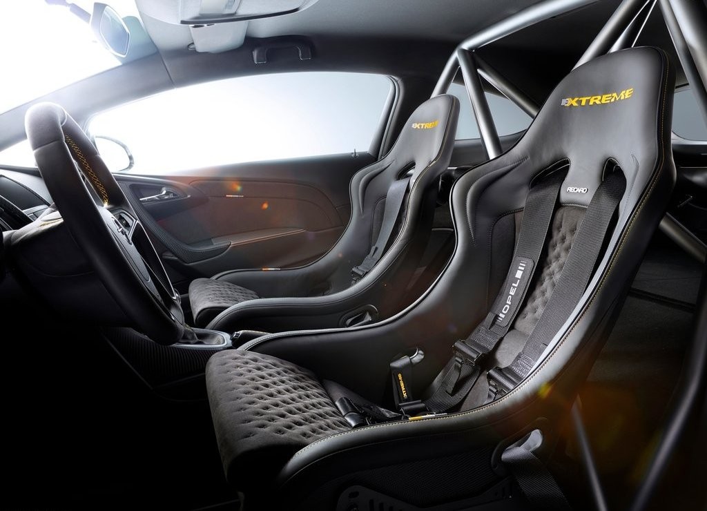 2015 - OPEL ASTRA OPC EXTREME, foto 5