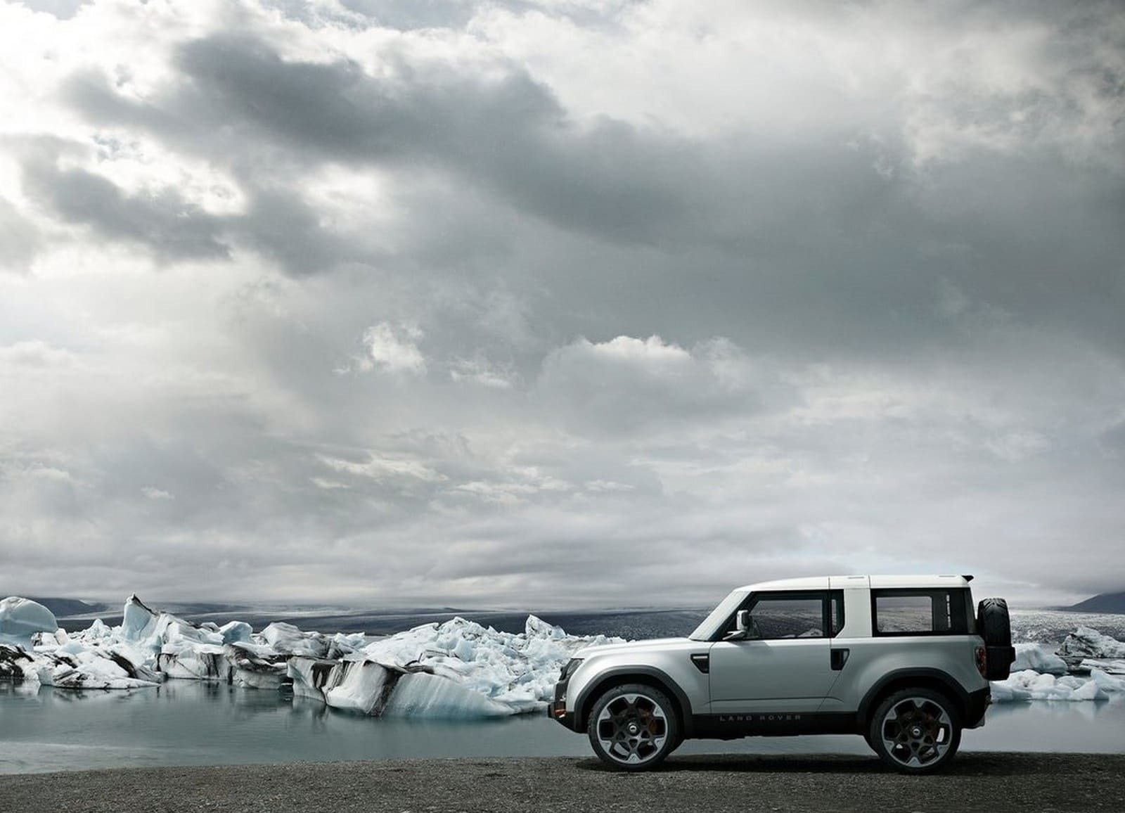 2011 - LAND ROVER DEFENDER CONCEPT 100, foto 10