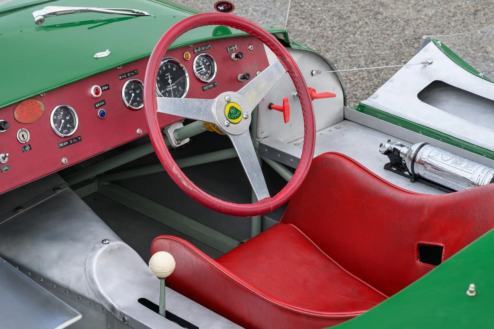 LOTUS 15, foto 14
