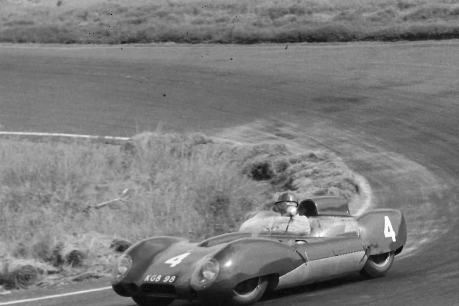 LOTUS 15, foto 18