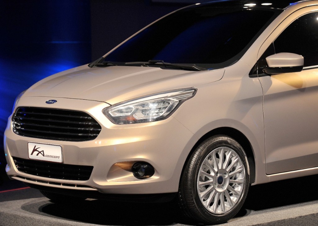 FORD KA CONCEPT 4 PORTAS, foto 9