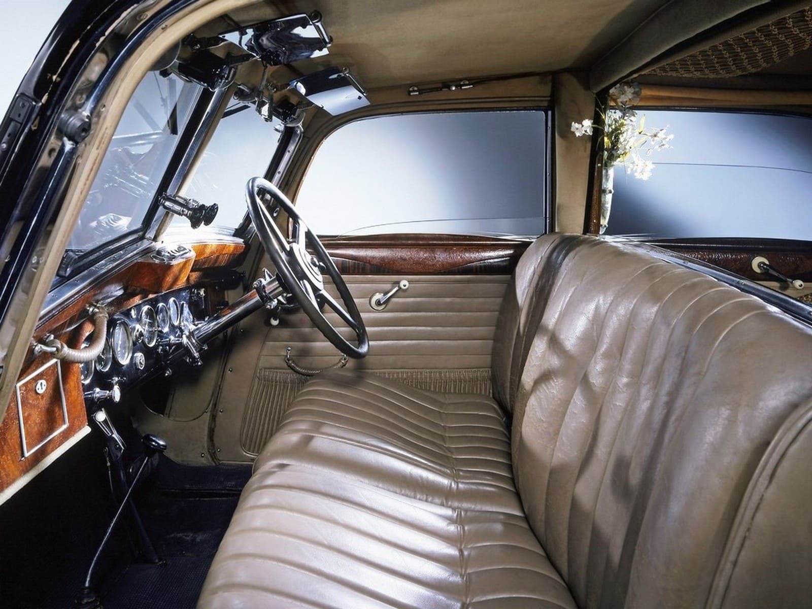 MAYBACH DS8 ZEPPELIN, foto 3
