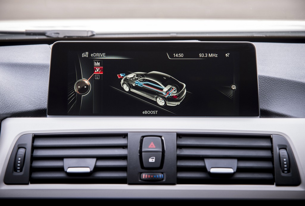BMW 3 SERIES SEDAN PLUG-IN HYBRID PROTOTYPE, foto 11