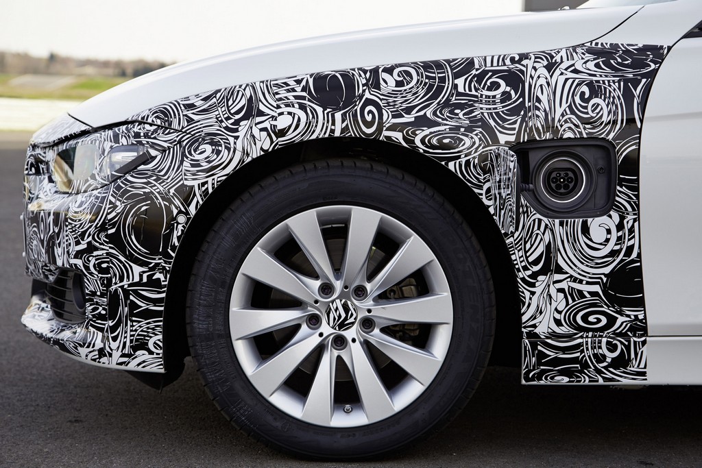 BMW 3 SERIES SEDAN PLUG-IN HYBRID PROTOTYPE, foto 15