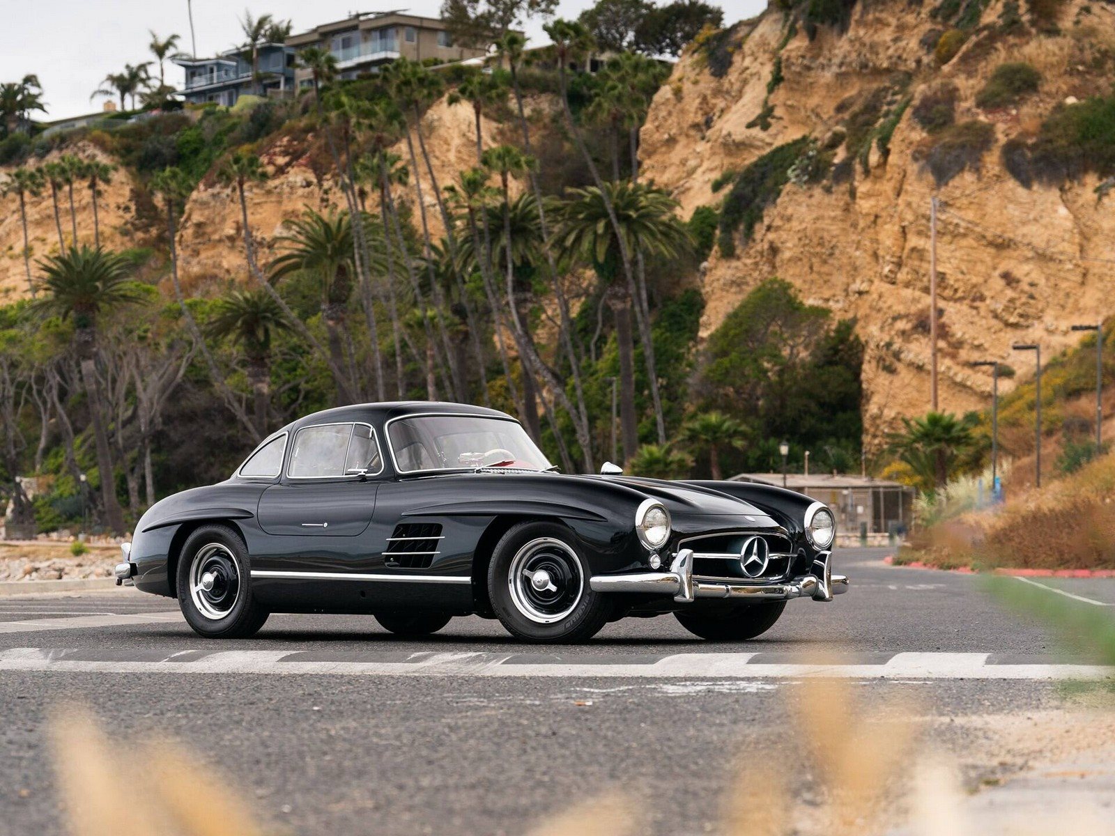 1956 - MERCEDES-BENZ 300 SL GULLWING BLACK, foto 1