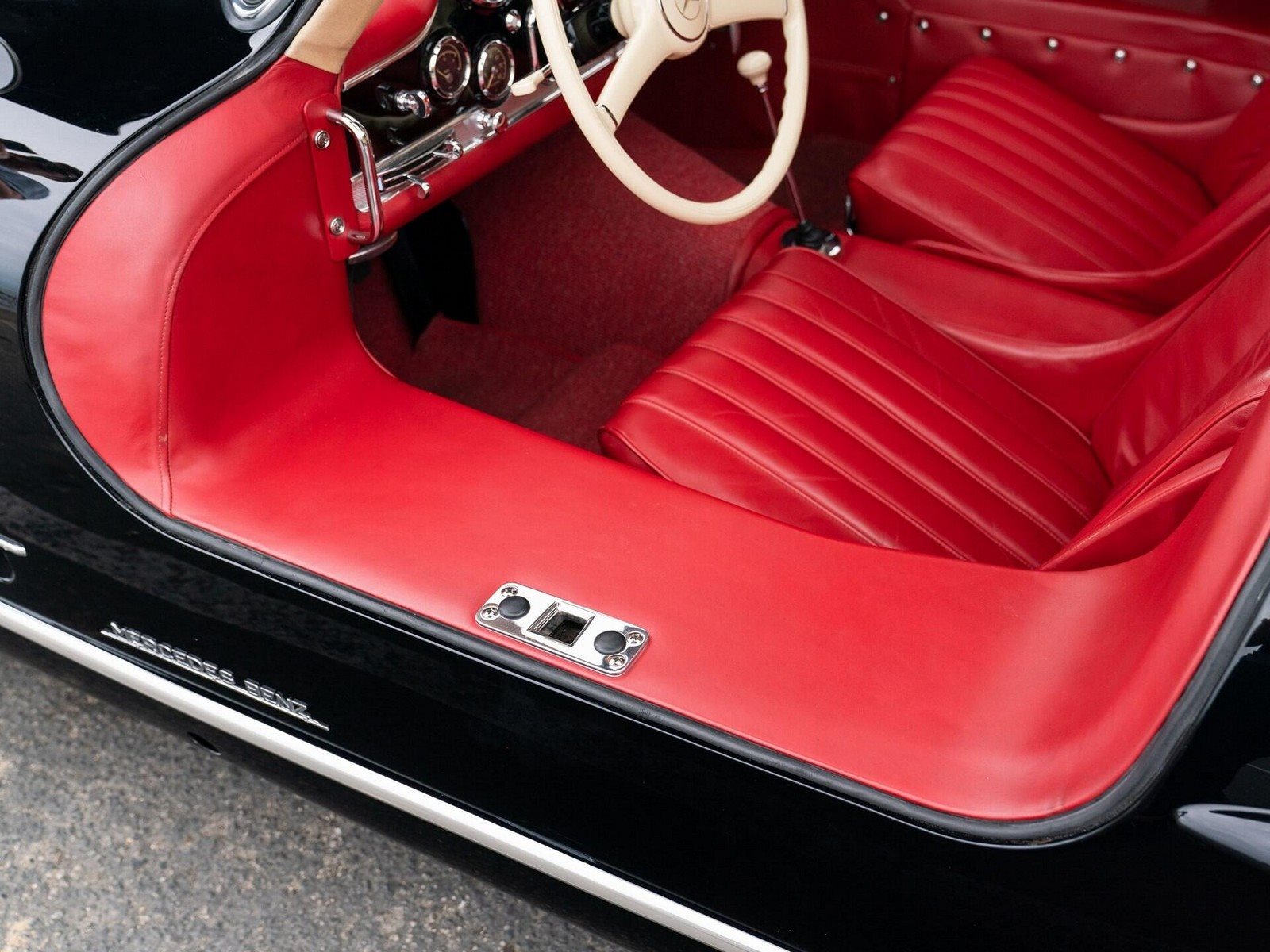 1956 - MERCEDES-BENZ 300 SL GULLWING BLACK, foto 65