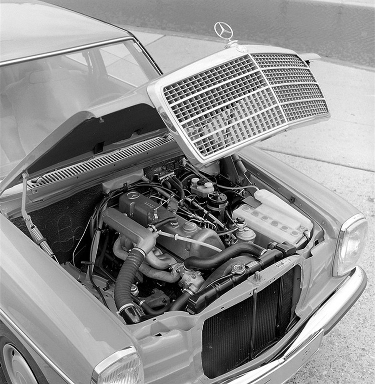 MERCEDES-BENZ 240 D, foto 9