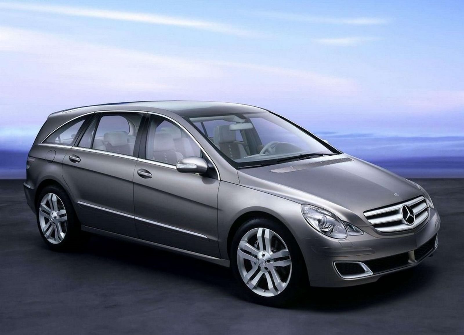 2002 - MERCEDES-BENZ VISION GRAND SPORTS TOURER CONCEPT, foto 2