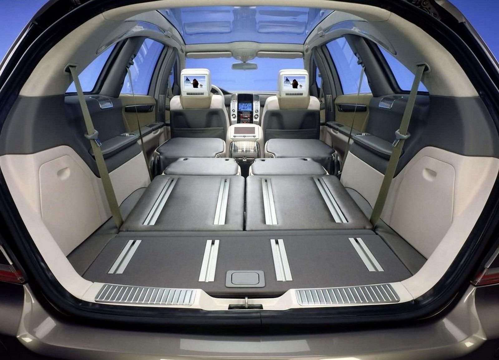 2002 - MERCEDES-BENZ VISION GRAND SPORTS TOURER CONCEPT, foto 15