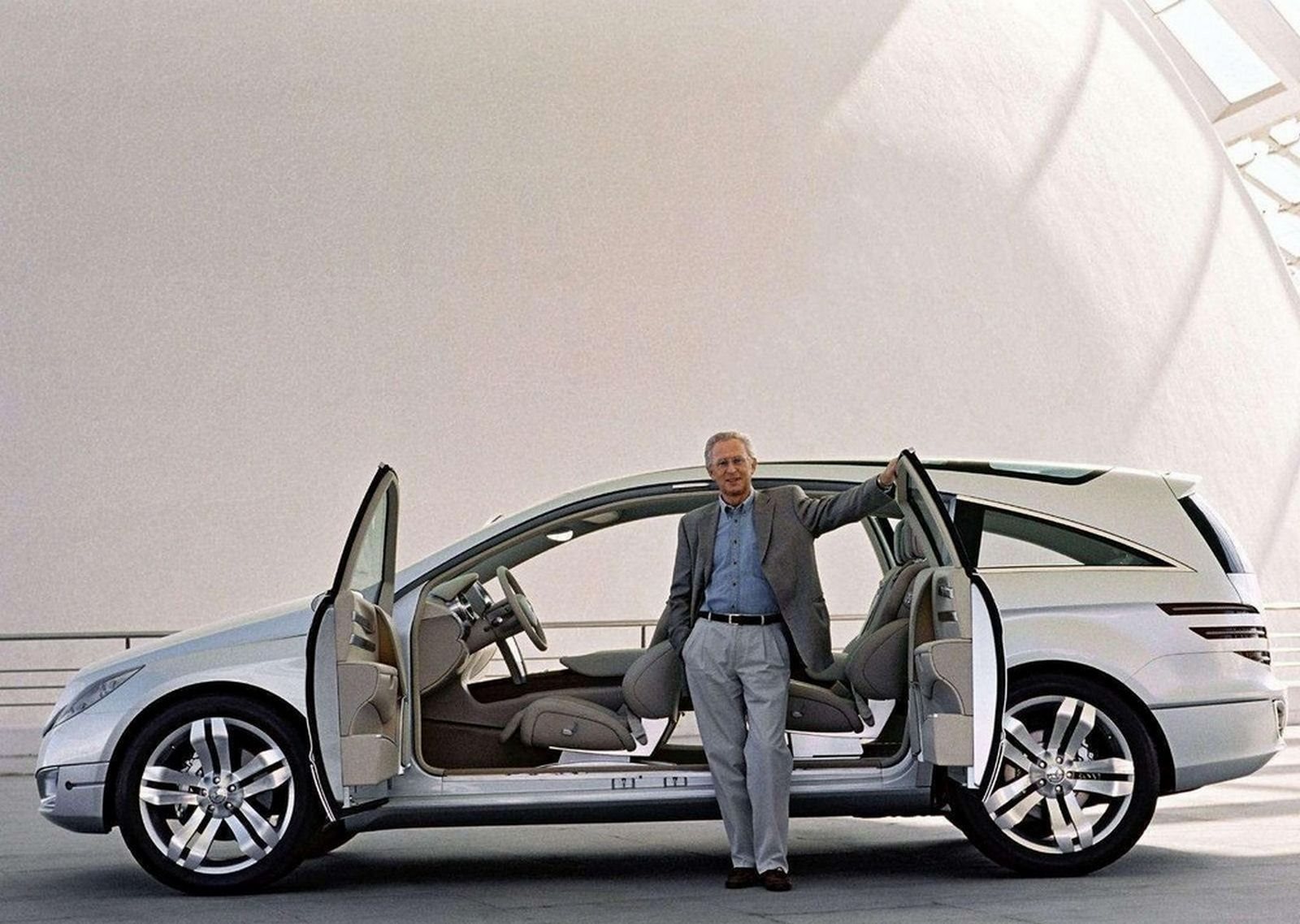 2002 - MERCEDES-BENZ VISION GRAND SPORTS TOURER CONCEPT, foto 23