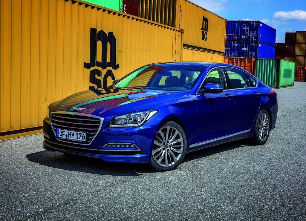 HYUNDAI GENESIS, foto 2