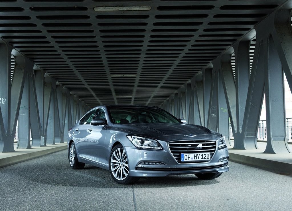 HYUNDAI GENESIS, foto 4