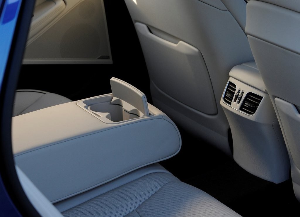 HYUNDAI GENESIS, foto 105