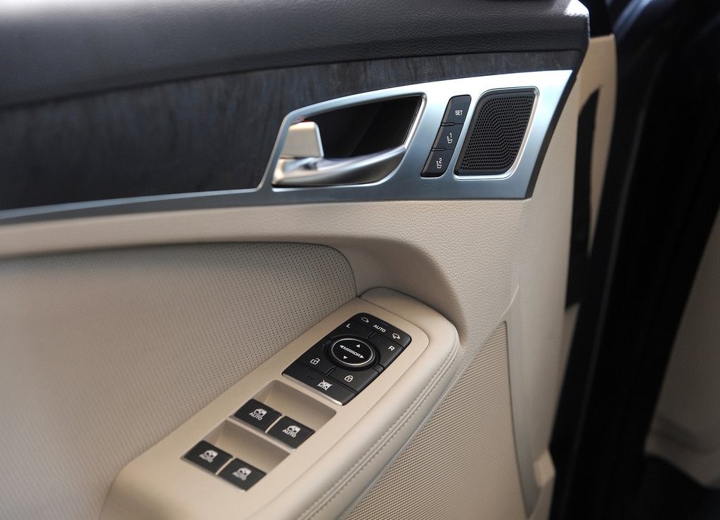 HYUNDAI GENESIS, foto 113