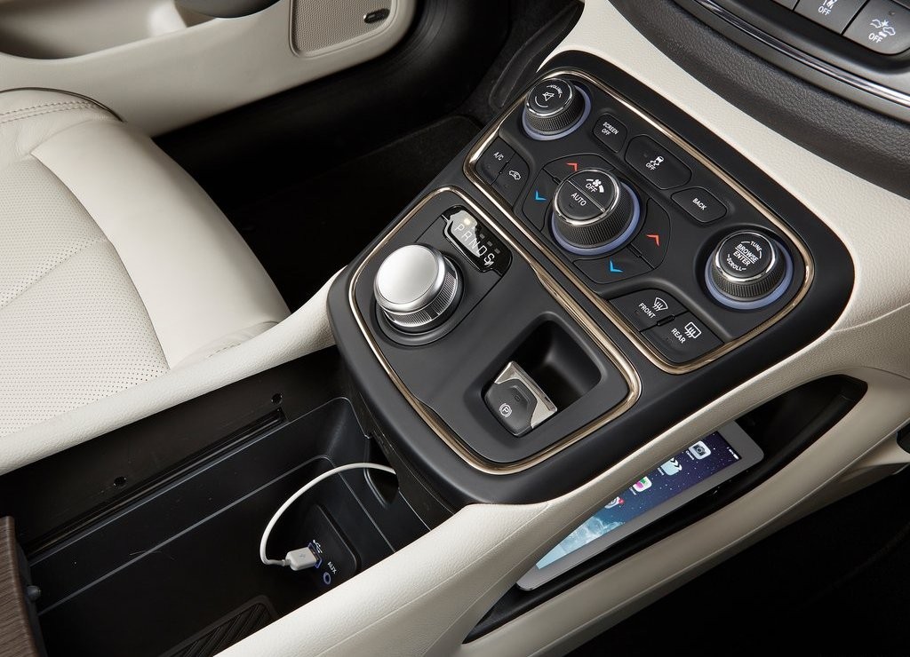 CHRYSLER 200, foto 152