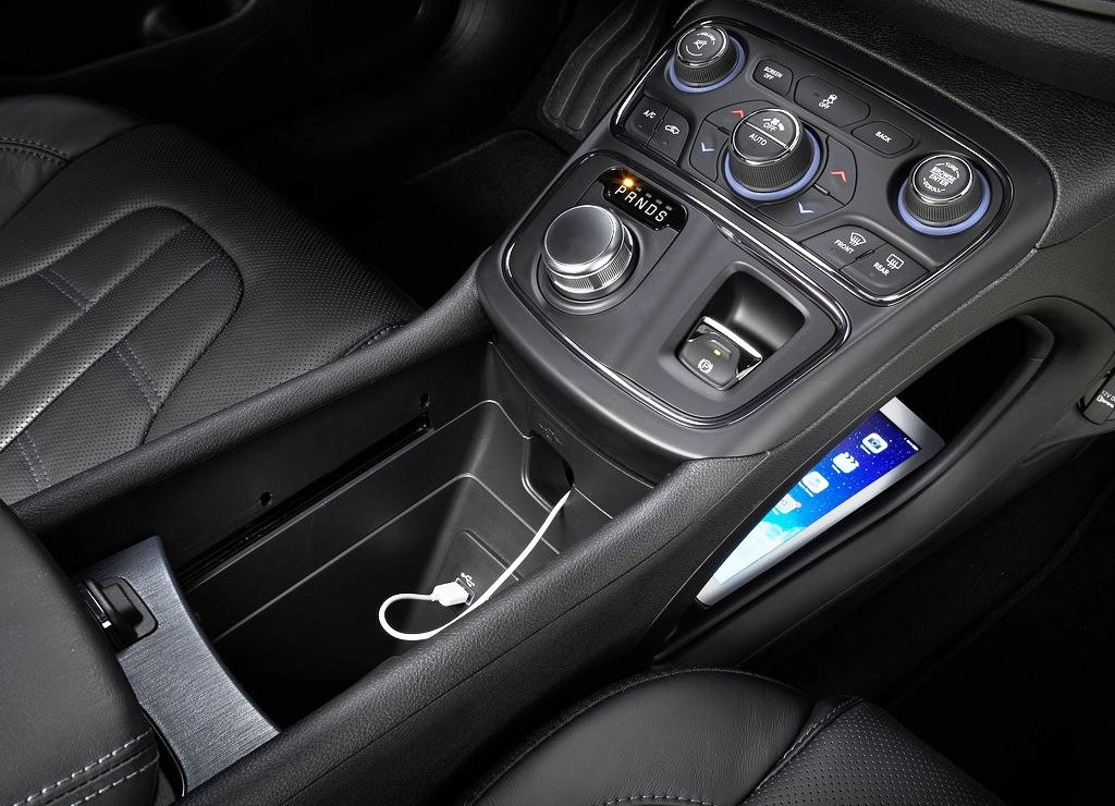 CHRYSLER 200, foto 153