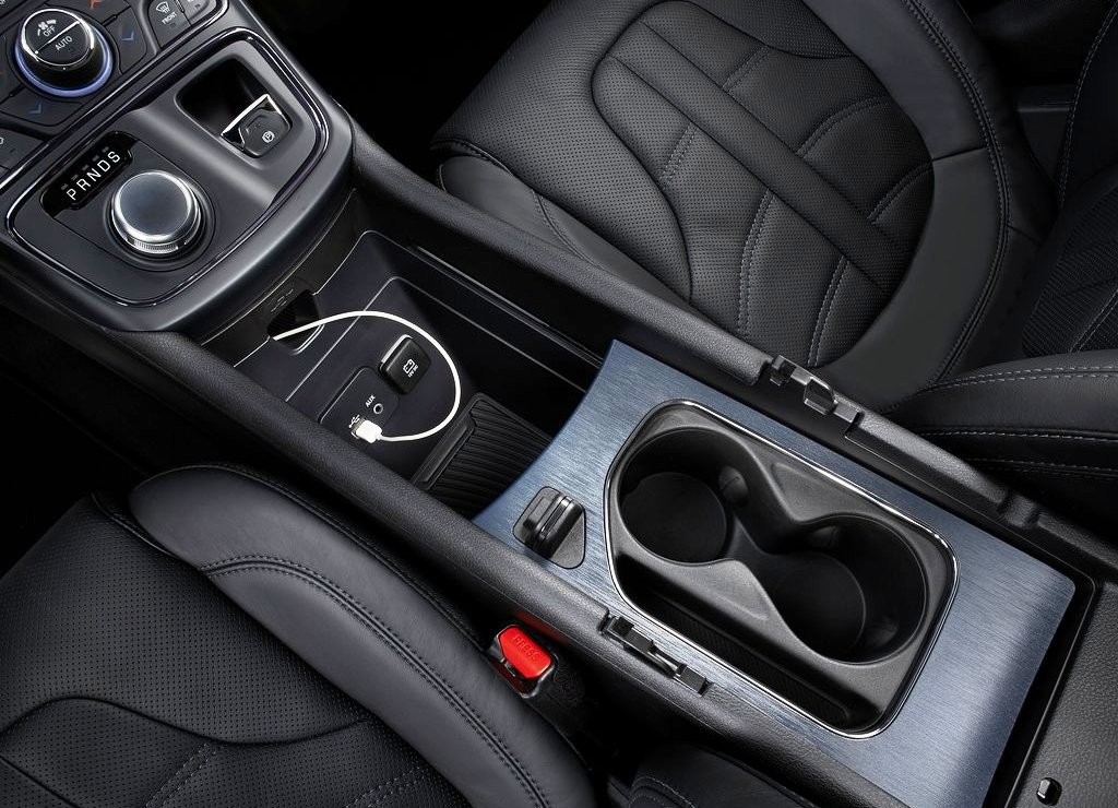 CHRYSLER 200, foto 158