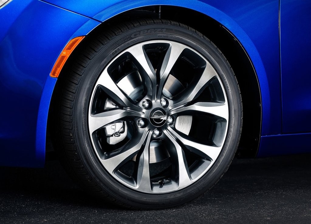 CHRYSLER 200, foto 184