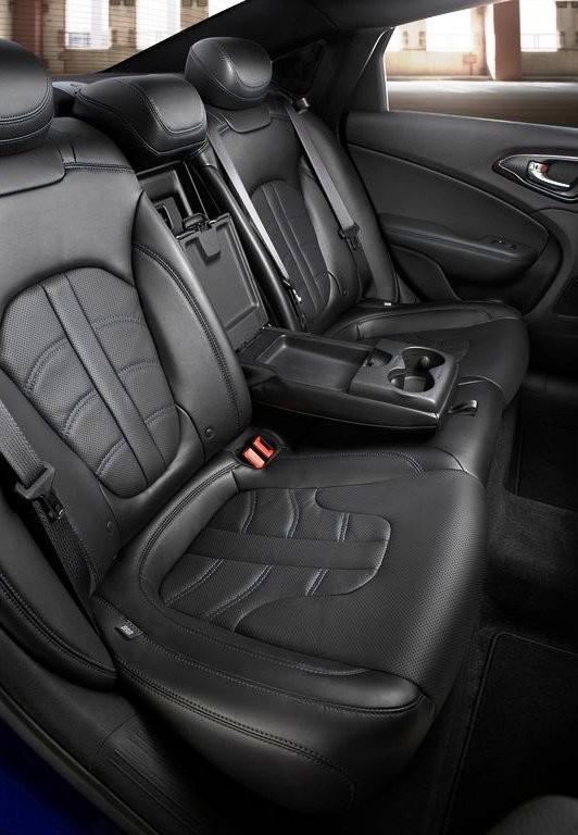 CHRYSLER 200, foto 190
