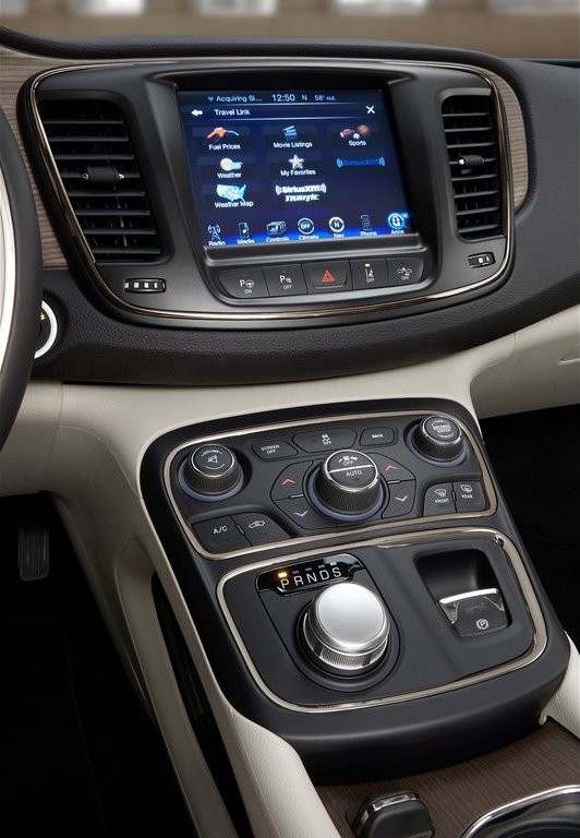 CHRYSLER 200, foto 197