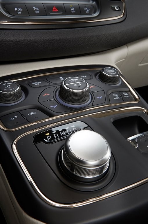 CHRYSLER 200, foto 200